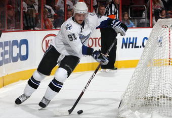 PHILADELPHIA - NOVEMBER 02:  Steven Stamkos #91 of the Tampa Bay Lightning skates against the Philadelphia Flyers on November 2, 2009 at Wachovia Center in Philadelphia, Pennsylvania. The Flyers won the game 6-2.  (Photo by Jim McIsaac/Getty Images)