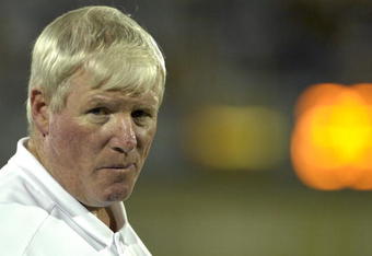 ORLANDO, FL - October 20: Coach George O'Leary of the University of Central Florida Golden Knights directs play against the Tulsa Golden Hurricane at Bright House Stadium on October 20, 2007 in Orlando, Florida.  UCF won 44 - 23. (Photo by Al Messerschmidt/Getty Images)