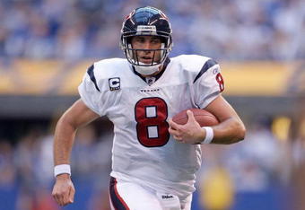 INDIANAPOLIS - NOVEMBER 8:  Matt Schaub #8 of the Houston Texans runs with the ball during the NFL game against the Indianapolis Colts at Lucas Oil Stadium on November 8, 2009 in Indianapolis, Indiana.  (Photo by Andy Lyons/Getty Images)