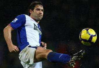 BLACKBURN, ENGLAND - NOVEMBER 07:  David Dunn of Blackburn Rovers in action during the Barclays Premier League match between Blackburn Rovers and Portsmouth at Ewood Park on November 7, 2009 in Blackburn, England.  (Photo by Clive Brunskill/Getty Images)