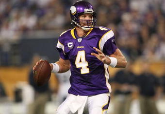 MINNEAPOLIS - NOVEMBER 22:  Brett Favre #4 of the Minnesota Vikings drops back to pass against the Seattle Seahawks at Hubert H. Humphrey Metrodome on November 22, 2009 in Minneapolis, Minnesota.  (Photo by Nick Laham/Getty Images)