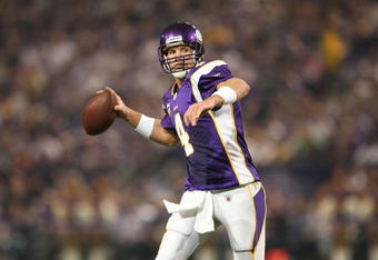 MINNEAPOLIS - NOVEMBER 22:  Brett Favre #4 of the Minnesota Vikings drops back to pass against the Seattle Seahawks at Hubert H. Humphrey Metrodome on November 22, 2009 in Minneapolis, Minnesota.  (Photo by Nick Laham/Getty Images)