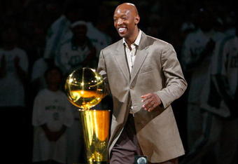 BOSTON, MA - OCTOBER 28: Sam Cassell of the Boston Celtics reacts during the 2008 NBA World Championship ceremony before a game against the Cleveland Cavaliers at the TD Banknorth Garden on October 28, 2008 in Boston, Massachusetts. NOTE TO USER: User expressly acknowledges and agrees that, by downloading and/or using this Photograph, user is consenting to the terms and conditions of the Getty Images License Agreement. (Photo by Jim Rogash/Getty Images)