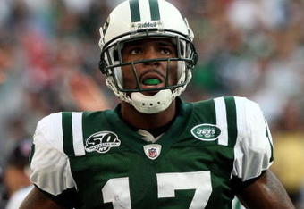 EAST RUTHERFORD, NJ - NOVEMBER 15:  Braylon Edwards #17 of the New York Jets looks on against the Jacksonville Jaguars on November 15, 2009 at Giants Stadium in East Rutherford, New Jersey. Jacksonville defeated the Jets 24-22.  (Photo by Jim McIsaac/Getty Images)