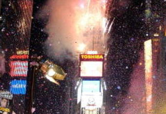 NEW YORK - DECEMBER 31:  Cynthia Rodriguez and baseball player Alex Rodriguez during NBC's New Year's Eve 2008 with Carson Daly in Times Square on December 31, 2007 in New York City.  (Photo by Steven Henry/Getty Images)
