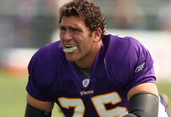 MANKATO, MN - AUGUST 2:  Mike Rosenthal #75 of the Minnesota Vikings kneels on the field during afternoon practice during 2006 Training Camp on August 2, 2006 at Minnesota State University in Mankato, Minnesota. (Photo by David Sherman/Getty Images)