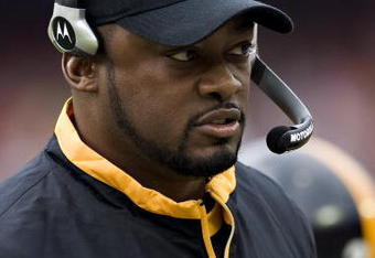 KANSAS CITY, MO - NOVEMBER 22:  Head Coach Mike Tomlin of the Pittsburgh Steelers on the sidelines during NFL action against the Kansas City Chiefs at Arrowhead Stadium on November 22, 2009 in Kansas City, Missouri.  The Chiefs defeated the Steelers 27-24.  (Photo by Wesley Hitt/Getty Images)