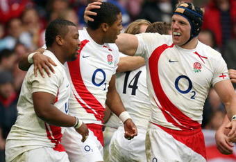 MANCHESTER, ENGLAND - JUNE 06:  Delon Armitage of England is congratulated after he goes over for a try during the Standard Bank Cup match between England and Argentina  at Old Trafford on June 6, 2009 in Manchester, England.  (Photo by Ross Kinnaird/Getty Images)