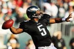 PHILADELPHIA - NOVEMBER 29:  Donovan McNabb #5 of the Philadelphia Eagles passes against the Washington Redskins during their game at Lincoln Financial Field on November 29, 2009 in Philadelphia, Pennsylvania.  (Photo by Al Bello/Getty Images)