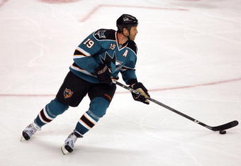 SAN JOSE, CA - OCTOBER 10:  Joe Thornton #19 of the San Jose Sharks in action during their game against the Minnesota Wild at HP Pavilion on October 10, 2009 in San Jose, California.  (Photo by Ezra Shaw/Getty Images)