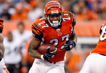 CINCINNATI - NOVEMBER 29:  Larry Johnson #27 of the Cincinnati Bengals runs with the ball  during the NFL game against the Cleveland Browns at Paul Brown Stadium on November 29, 2009 in Cincinnati, Ohio.  (Photo by Andy Lyons/Getty Images)