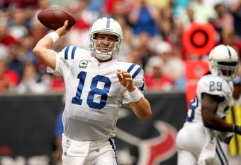 HOUSTON - NOVEMBER 29:  Quarterback Peyton Manning #18 of the Indianapolis Colts throws a pass against the Houston Texans on November 29, 2009  at Reliant Stadium in Houston, Texas. The Colts won 35-27.  (Photo by Stephen Dunn/Getty Images)