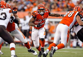 CINCINNATI - NOVEMBER 29:  Larry Johnson #27 of the Cincinnati Bengals runs with the ball  during the NFL game against the Cleveland Browns at Paul Brown Stadium on November 29, 2009 in Cincinnati, Ohio.  (Photo by Andy Lyons/Getty Images)