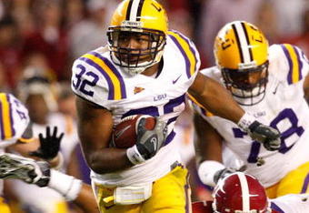 TUSCALOOSA, AL - NOVEMBER 07:  Charles Scott #32 of the Louisiana State University Tigers against the Alabama Crimson Tide at Bryant-Denny Stadium on November 7, 2009 in Tuscaloosa, Alabama.  (Photo by Kevin C. Cox/Getty Images)