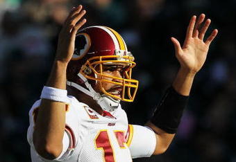 PHILADELPHIA - NOVEMBER 29:  Jason Campbell #17 of the Washington Redskins celebrates a touchdown against the Philadelphia Eagles during their game at Lincoln Financial Field on November 29, 2009 in Philadelphia, Pennsylvania.  (Photo by Al Bello/Getty Images)