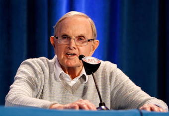 TAMPA, FL - JANUARY 31:  Team owner of the Buffalo Bills Ralph Wilson answers questions from the media during the The Pro Football Hall of Fame Class of 2009 press conference at the Tampa Convention Center on January 31, 2009 in Tampa, Florida.  (Photo by Streeter Lecka/Getty Images)