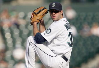 SEATTLE - SEPTEMBER 17:  Brandon Morrow #35 of the Seattle Mariners pitches during the game against the Chicago White Sox on September 17, 2009 at Safeco Field in Seattle, Washington. (Photo by Otto Greule Jr/Getty Images)
