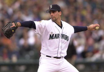 18 May 2001:   Starting pitcher John Halama of the Seattle Mariners delivers a pitch against the New York Yankees at Safeco Field in Seattle, Washington.  DIGITAL IMAGE  Mandatory Credit: Otto Greule/ALLSPORT