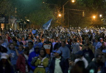 CHAPEL HILL, NC - APRIL 6:  University of North Carolina fans celebrate on Franklin Street after the Tar Heels beat Michigan State in the NCAA men's basketball tournament Final Four game on April 6, 2009 in Chapel Hill, North Carolina. (Photo by Chris Keane/Getty Images)
