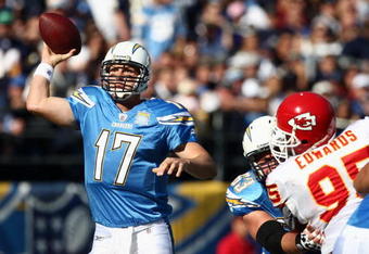 SAN DIEGO, CA - NOVEMBER 29:  Quarterback Philip Rivers #17 of the San Diego Chargers passes the ball against the Kansas City Chiefs during the NFL game on November 29, 2009 at Qualcomm Stadium in San Diego, California.  (Photo by Donald Miralle/Getty Images)