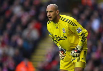 LIVERPOOL, ENGLAND - NOVEMBER 21:   Pepe Reina of Liverpool looks on during the Barclays Premier League match between Liverpool and Manchester City at Anfield on November 21, 2009 in Liverpool, England. (Photo by Mark Thompson/Getty Images)
