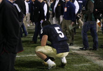 SOUTH BEND, IN - NOVEMBER 21: Manti Te'o #5 of the Notre Dame Fighting Irish reacts after a loss to the Univeristy of Connecticut Huskies at Notre Dame Stadium on November 21, 2009 in South Bend, Indiana. Connecticut defeated Notre Dame 33-30 in overtime. (Photo by Jonathan Daniel/Getty Images)