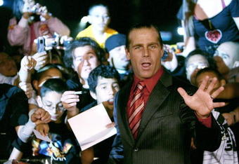 ORANGE, CA - MAY 08:  Wrestler Shawn Michaels  arrives at the Lions Gate Premiere of 'See No Evil' at the Century Stadium Promenade 25 on May 8, 2006 in Orange, California.  (Photo by Michael Buckner/Getty Images)