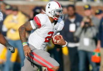 ANN ARBOR, MI - NOVEMBER 21: Quarterback Terrelle Pryor #2 of the Ohio State Buckeyes runs the ball during the game against the Michigan Wolverines on November 21, 2009 at Michigan Stadium in Ann Arbor, Michigan. Ohio State won the game 21-10. (Photo by Gregory Shamus/Getty Images)