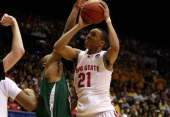 DAYTON, OH - MARCH 20: Evan Turner #21 of the Ohio State Buckeyes drives to the hoop against Alex Franklin #42 of the Siena Saints during the first round of the NCAA Division I Men's Basketball Tournament at the University of Dayton Arena on March 20, 2009 in Dayton, Ohio.  (Photo by Andy Lyons/Getty Images)