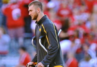COLUMBUS, OH - NOVEMBER 14:  Injured quarterback Ricky Stanzi #12 of the Iowa Hawkeyes walks across the field before a game against the Ohio State Buckeyes at Ohio Stadium on November 14, 2009 in Columbus, Ohio.  (Photo by Jamie Sabau/Getty Images)