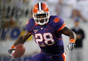 ATLANTA - SEPTEMBER 10:  C.J. Spiller #28 of the Clemson Tigers against the Georgia Tech Yellow Jackets at Bobby Dodd Stadium on September 10, 2009 in Atlanta, Georgia.  (Photo by Kevin C. Cox/Getty Images)