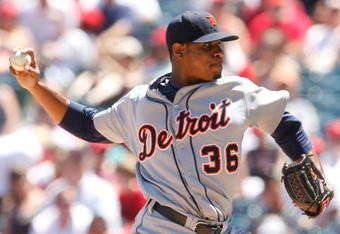 ANAHEIM, CA - AUGUST 26:  Edwin Jackson #36 of the Detroit Tigers pitches against the Los Angeles Angels of Anaheim at Angel Stadium on August 26, 2009 in Anaheim, California.  (Photo by Jeff Gross/Getty Images)