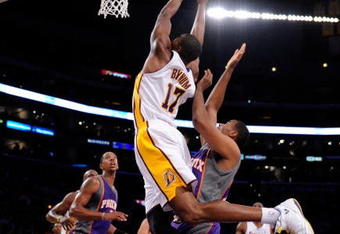LOS ANGELES, CA - DECEMBER 06:  Andrew Bynum #17 of the Los Angeles Lakers in action against Phoenix Suns during the second quarter of the NBA basketball game at Staples Center on December 6, 2009 in Los Angeles, California. NOTE TO USER: User expressly acknowledges and agrees that, by downloading and/or using this Photograph, user is consenting to the terms and conditions of the Getty Images License Agreement.  (Photo by Kevork Djansezian/Getty Images)