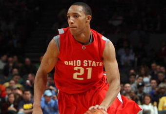 NEW YORK - NOVEMBER 20:  Evan Turner #21 of the Ohio State Buckeyes controls the ball against the California Golden Bears during the consolation game of the 2K Sports Classic on November 20, 2009 at Madison Square Garden in New York City. Ohio State defeated California 76-70.  (Photo by Jim McIsaac/Getty Images)