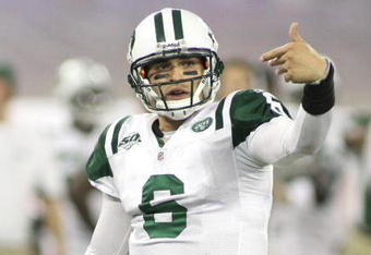 TORONTO - DECEMBER 3: Quarterback Mark Sanchez #6 of the New York Jets gestures on the field against the Buffalo Bills at Rogers Centre on December 3, 2009 in Toronto, Canada.  (Photo by Rick Stewart/Getty Images)