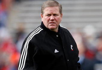 CINCINNATI - NOVEMBER 27:  Brian Kelly the Head Coach of the Cincinnati Bearcats is pictured during the game against the Illinois Fighting Illini at Nippert Stadium on November 27, 2009 in Cincinnati, Ohio.  (Photo by Andy Lyons/Getty Images)