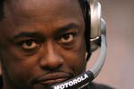 PITTSBURGH - NOVEMBER 11:  Mike Tomlin, head coach of the Pittsburgh Steelers watches play against the Cleveland Browns at Heinz Field November 11, 2007 in Pittsburgh, Pennsylvania. The Steelers won 31-28.  (Photo by Rick Stewart/Getty Images)