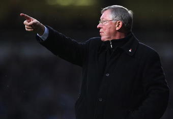 LONDON, ENGLAND - DECEMBER 05:  Sir Alex Ferguson manager of Manchester United gestures during the Barclays Premier League match between West Ham United and Manchester United at Upton Park on December 5, 2009 in London, England.  (Photo by Richard Heathcote/Getty Images)