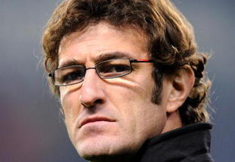 TURIN, ITALY - DECEMBER 05:  Juventus FC Head Coach Ciro Ferrara during the Serie A match between Juventus and Inter Milan at Stadio Olimpico on December 5, 2009 in Turin, Italy.  (Photo by Claudio Villa/Getty Images)