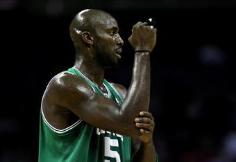 CHARLOTTE, NC - DECEMBER 01:  Kevin Garnett #5 of the Boston Celtics reacts to a referee against the Charlotte Bobcats during their game at Time Warner Cable Arena on December 1, 2009 in Charlotte, North Carolina.  (Photo by Streeter Lecka/Getty Images)