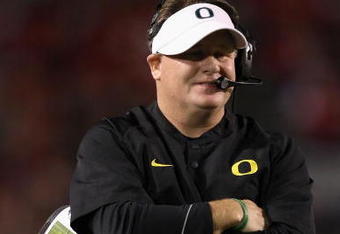 TUCSON, AZ - NOVEMBER 21:  Head coach Chip Kelly of the Oregon Ducks walks the sidelines during the college football game against the Arizona Wildcats at Arizona Stadium on November 21, 2009 in Tucson, Arizona. The Ducks defeated the Wildcats 44-41 in second overtime.  (Photo by Christian Petersen/Getty Images)