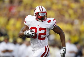 ANN ARBOR, MI - SEPTEMBER 27:  John Clay #32 of the Wisconsin Badgers runs with the ball during the game against the Michigan Wolverines on September 27, 2008 at Michigan Stadium in Ann Arbor, Michigan. (Photo by Gregory Shamus/Getty Images) 