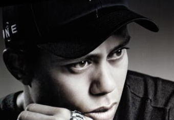 LOS ANGELES, CA - DECEMBER 11:  A TAG Heuer watch billboard with an image of golf legend Tiger Woods is shown  on December 11, 2009 in Los Angeles, California. Woods announced that he will take an indefinite break from professional golf to concentrate on repairing family relations after admitting to infidelity in his marriage. Woods has a TAG Heuer professional golf watch model named for him.  (Photo by David McNew/Getty Images)