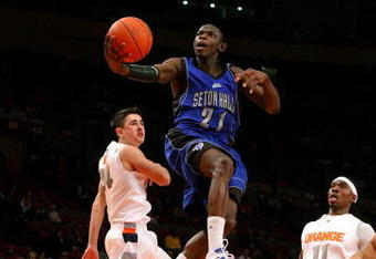 NEW YORK - MARCH 11: Jeremy Hazell #21 of the Seton Hall Pirates drives to the hoop against the Syracuse Orange during the second round of the Big East Tournament at Madison Square Garden on March 11, 2009 in New York City.  (Photo by Jim McIsaac/Getty Images)