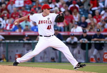 ANAHEIM, CA - OCTOBER 22:  Starting pitcher John Lackey #41 of the Los Angeles Angels of Anaheim pitches in the first inning against the New York Yankees in Game Five of the ALCS during the 2009 MLB Playoffs at Angel Stadium on October 22, 2009 in Anaheim, California.  (Photo by Stephen Dunn/Getty Images)