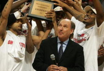 CHICAGO - MARCH 11:  The Ohio State Buckeyes celebrate as they are presented with the trophy by Big Ten Commissioner Jim Delany (C, w/microphone) following Ohio St.'s 66-49 win against the Wisconsin Badgers during the Final of the Big Ten Men's Basketball Conference Tournament March 11, 2007 at the United Center in Chiago Illinois.  (Photo by Jonathan Daniel/Getty Images)