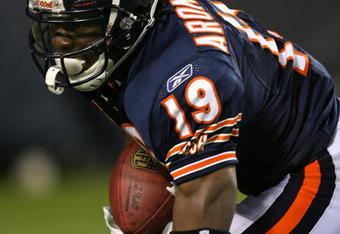 CHICAGO - AUGUST 22: Devin Aromashodu #19 of the Chicago Bears catchers a pass against the New York Giants during a pre-season game on August 22, 2009 at Soldier Field in Chicago, Illinois. The Bears defeated the Giants 17-3. (Photo by Jonathan Daniel/Getty Images)