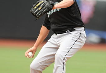 NEW YORK - MAY 31:  Kiko Calero #40 of the Florida Marlins pitches against the New York Mets during their game on May 31, 2009 at Citi Field in the Flushing neighborhood of the Queens borough of New York City.  (Photo by Al Bello/Getty Images)