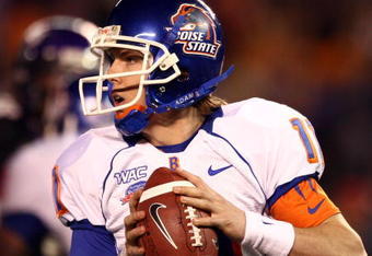 SAN DIEGO, CA - DECEMBER 23: Quarterback Kellen Moore #11 of  the Boise State University Broncos throws against the TCU Horned Frogs during the San Diego County Credit Union Poinsettia Bowl at Qualcomm Stadium on December 23, 2008 in San Diego, California. (Photo by Donald Miralle/Getty Images)