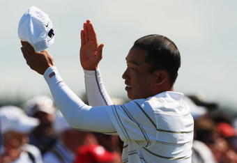 NAPIER, NEW ZEALAND - NOVEMBER 12:  Anthony Kim of the USA applauds after his win following the second round of The Kiwi Challenge at Cape Kidnappers on November 12, 2009 in Napier, New Zealand.  (Photo by Phil Walter/Getty Images)